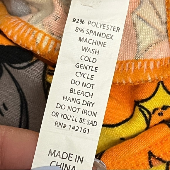 Lularoe Tween Orange Halloween Bat Leggings - Picture 9 of 9